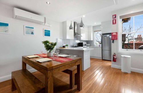 Coogee Apartment | Lovely Modern Coogee Apartment