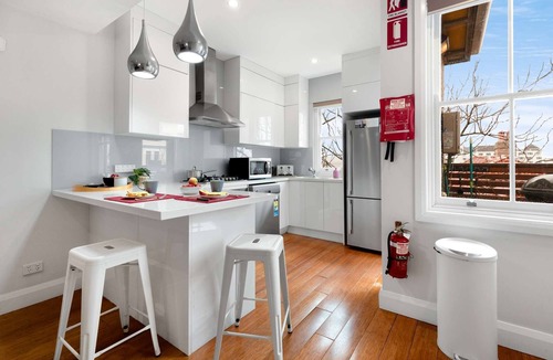 Coogee Apartment | Lovely Modern Coogee Apartment