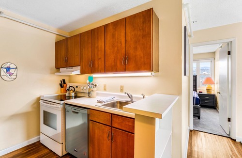 Stowe Area Condo | Lovely mountain home w/shared hot tub & pool, washer/dryer, free WiFi, fireplace