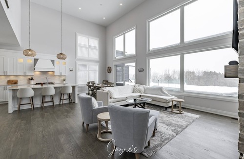 The Blue Mountains House | Lovely new 4 bed 4 bath Home in Lora Bay
