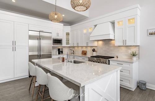 The Blue Mountains House | Lovely new 4 bed 4 bath Home in Lora Bay