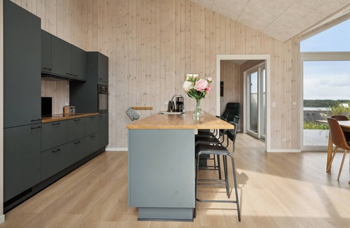 Aabenraa House | Lovely new-built cottage near sea