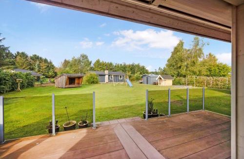 Hou House | Lovely New Cottage Near Beach Forest And Town