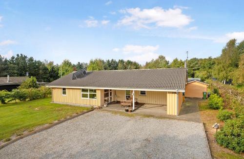 Hou House | Lovely New Cottage Near Beach Forest And Town