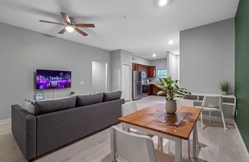 Tampa Condo | Lovely Newly built condo centrally located in TPAn