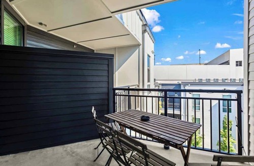 Home Park Apartment | Lovely Oasis Ga Tech