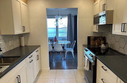 Mahone Bay Cottage | Lovely Oceanfront Cottage just outside Mahone Bay