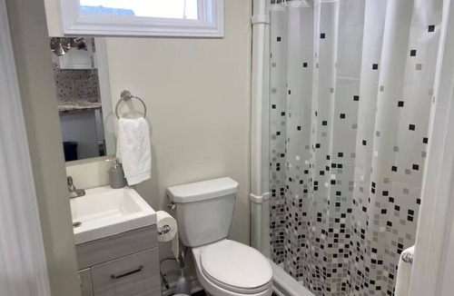 Nanticoke Apartment | Lovely one bedroom apartment on a river