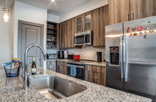 West Dallas Apartment | Lovely One Bedroom Centrally Located.