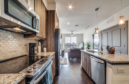 West Dallas Apartment | Lovely One Bedroom Centrally Located.