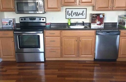 Niskayuna Apartment | Lovely one bedroom with free parking