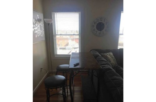 Niskayuna Apartment | Lovely one bedroom with free parking