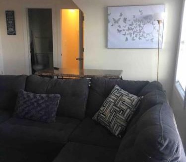 Niskayuna Apartment | Lovely one bedroom with free parking