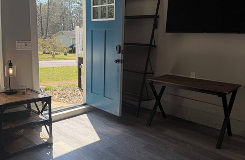 Stone Mountain Cottage | Lovely pet friendly tiny house! ….