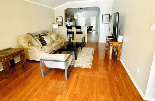 Kyle House | Lovely Private Home close to Austin & San Marcos! Family & Pet Friendly.