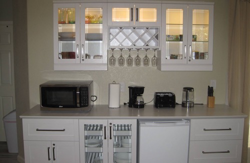 Citrus Heights Apartment | Lovely private master suite with back-yard