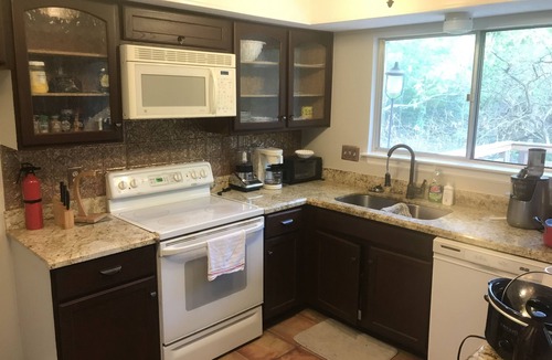 Kingwood House | Lovely Private room near IAH airport in humble/Kingwood
