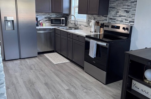 Yakima House | Lovely, quiet, and peaceful 2-bedroom home in West Yakima.