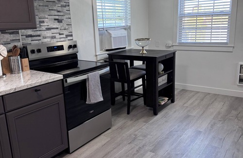 Yakima House | Lovely, quiet, and peaceful 2-bedroom home in West Yakima.