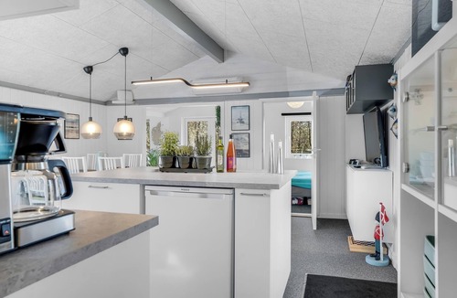 Amtoft House | Lovely renovated holiday home with a wilderness bath and fenced grounds.