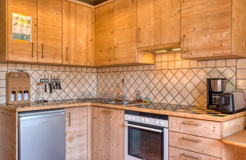 Aspiran Apartment | Lovely Riverside Studio with shared pool and private terrace