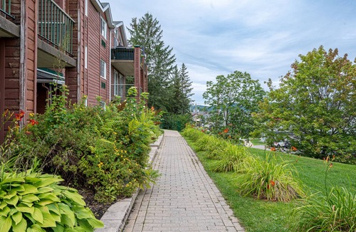Saint-Sauveur Hotel | Lovely room close to everything