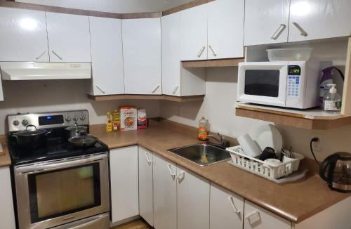 Communaute-Urbaine-de-l'Outaouais House | Lovely Room in Hull Gatineau