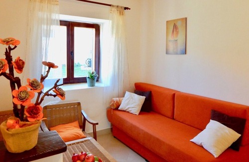 Jadreski Apartment | Lovely Rural Apartment with garden