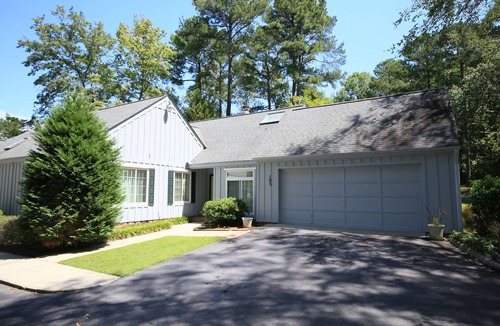 Greenwood Condo | Lovely, secluded 2-bedroom 2 bathroom Condo in Greenwood with WiFi and AC