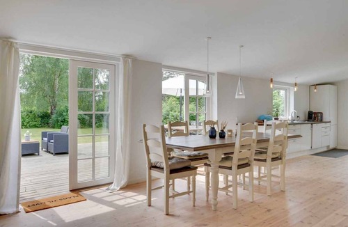 Dronningmolle House | Lovely secluded cottage in Dronningmølle
