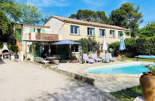 Nord Apartment | Lovely self-contained studio with terrace near Aix. Pets allowed
