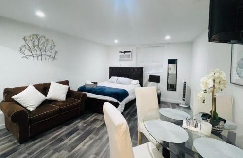 Sherman Oaks Apartment | Lovely Sherman Oaks Studio