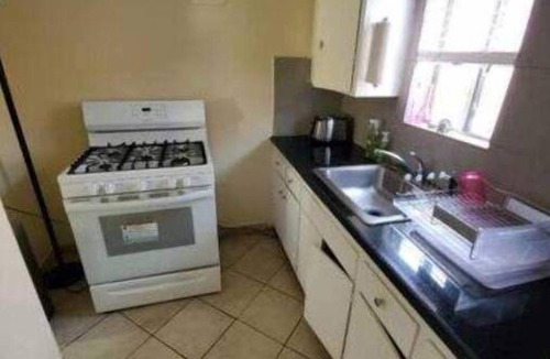 Del Rey Apartment | Lovely Single Apartment