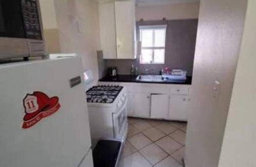 Del Rey Apartment | Lovely Single Apartment