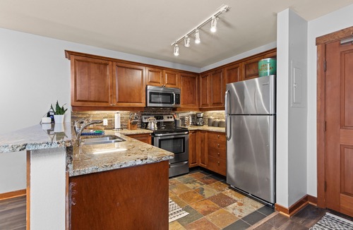 Salt Lake Mountain Resorts Condo | Lovely ski-in/out condo w/community hot tub, pool & Club Solitude access