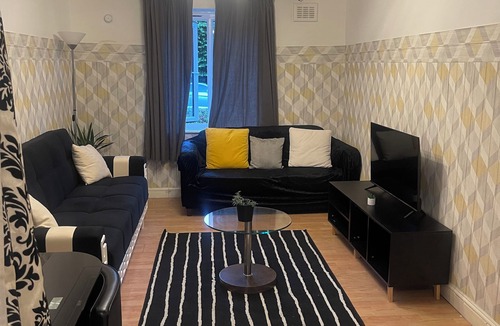 Deptford Apartment | Lovely & Spacious Flat @Creekside Deptford