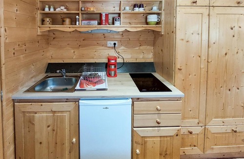 Pouilly-sous-Charlieu House | Lovely (sta)caravan in Pouilly-Sous-Charlieu