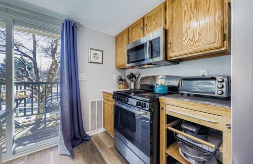 West Westminster Condo | Lovely Studio Apartment in Westminster