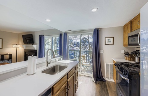 West Westminster Condo | Lovely Studio Apartment in Westminster