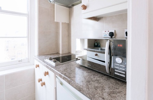 City of Westminster Apartment | Lovely studio flat in Central London