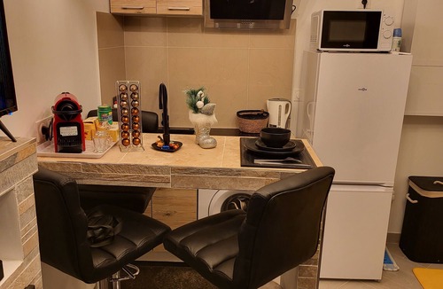 Bagnolet Apartment | Lovely Studio