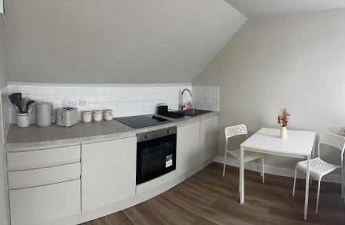 London Borough of Hounslow Apartment | Lovely Studio