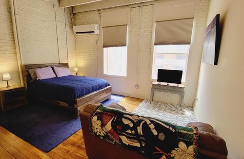 Central Business District Apartment | Lovely Studio Loft in Historic Building