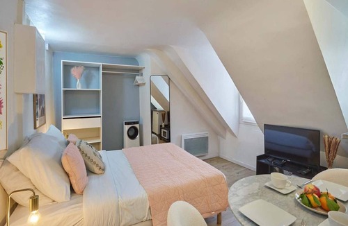 Gaillon Apartment | Lovely Studio place Vendôme Opera