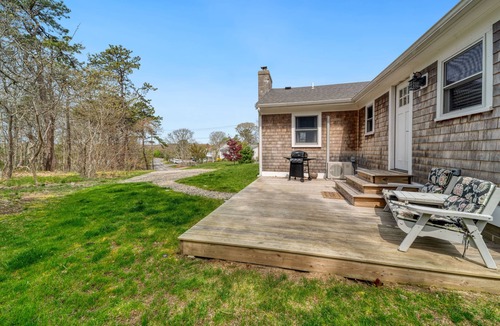 Harwich Port Apartment | Lovely Studio with Full Kitchen + Private Deck!