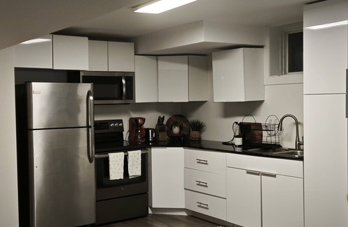 London Apartment | Lovely suite west of london