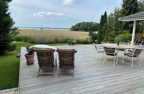 Hillerod House | Lovely summer house by Arresø