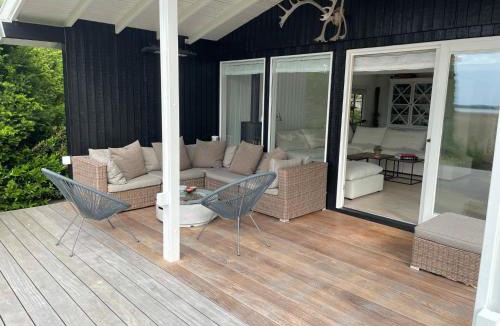 Hillerod House | Lovely Summer House By Arresø