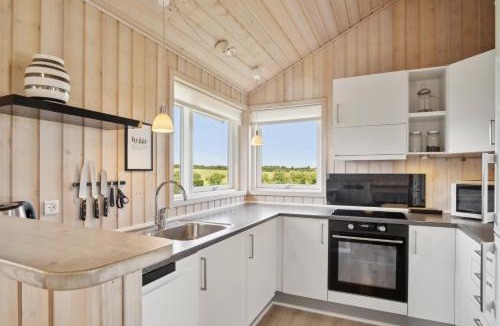 Flovt Strand House | Lovely Summer House In Haderslev
