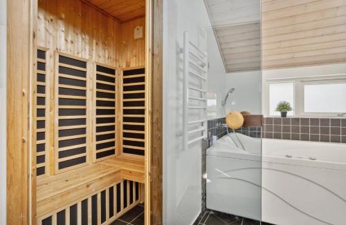 Flovt Strand House | Lovely Summer House In Haderslev